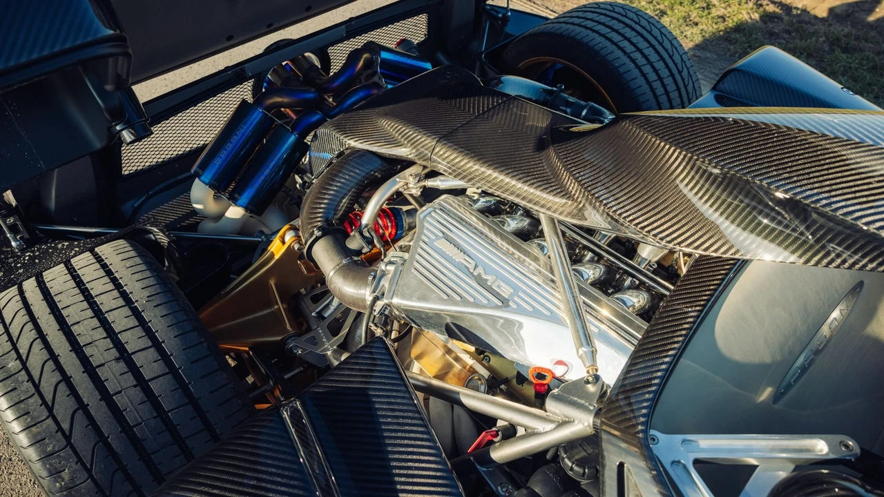 2018 Pagani Zonda - Image 10 of 31