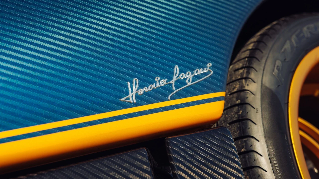 2018 Pagani Zonda - Image 23 of 31