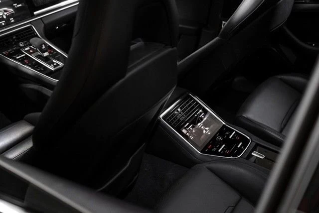 2018 Porsche 971 Panamera - Image 8 of 17