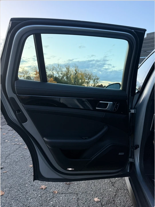 2018 Porsche 971 Panamera - Image 19 of 20