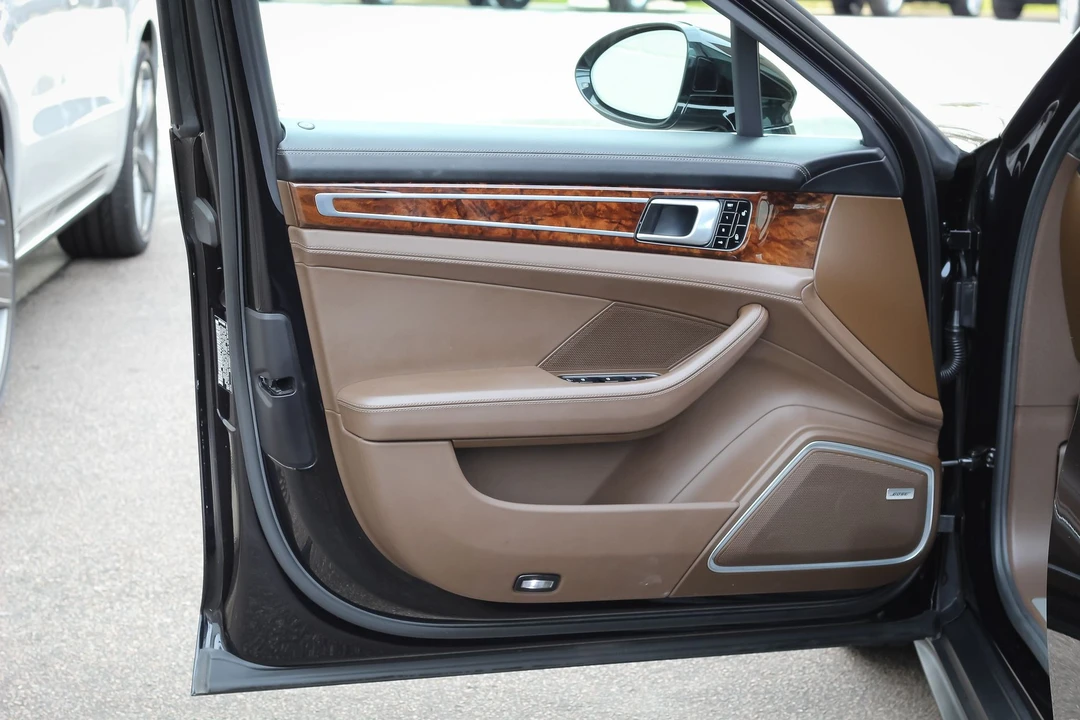 2018 Porsche 971 Panamera Turbo - Image 9 of 15