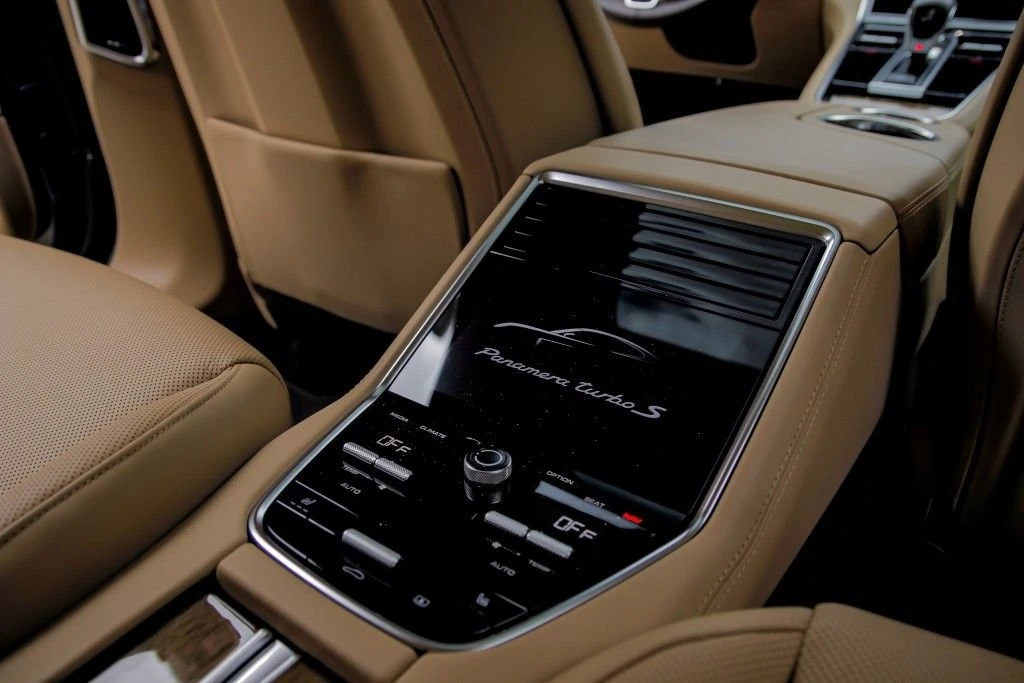 2018 Porsche 971 Panamera Turbo - Image 10 of 12
