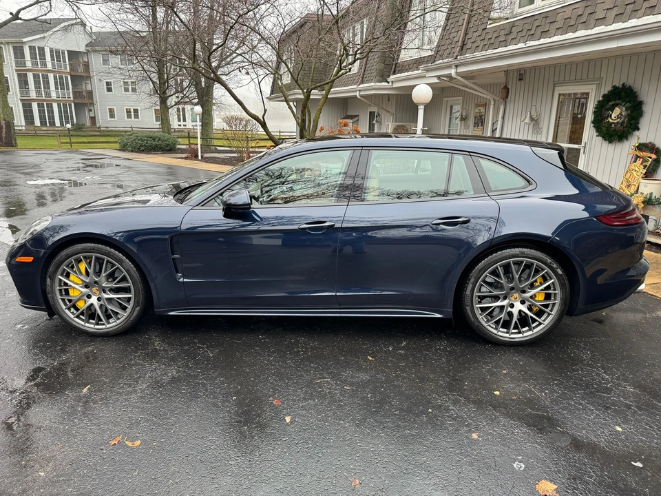 2018 Porsche 971 Panamera Sport Turismo - Image 3 of 8