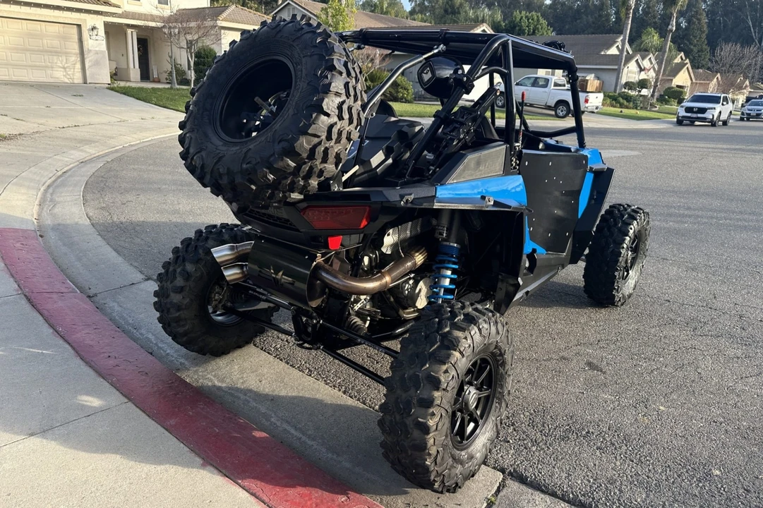 2018 Polaris - Image 2 of 8