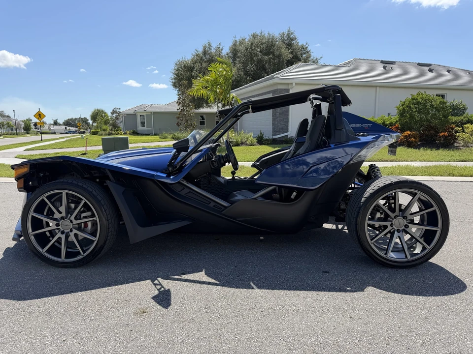 2018 Polaris Slingshot - Image 9 of 31