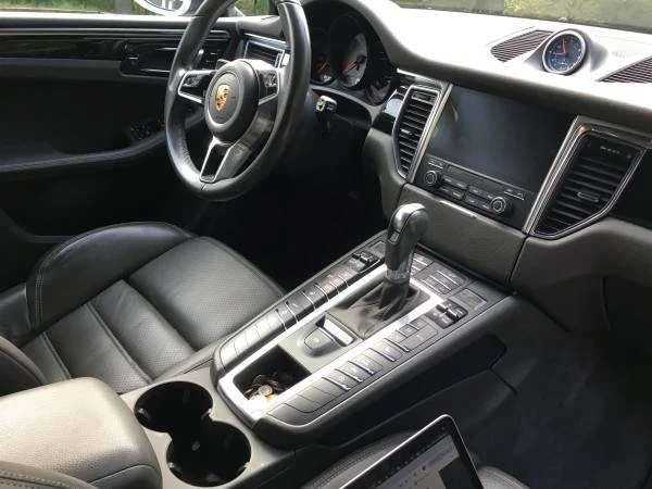 2018 Porsche Macan S - Image 16 of 21