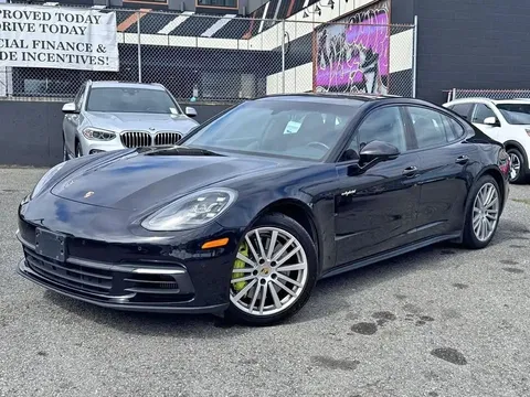 2018 Porsche Panamera 4