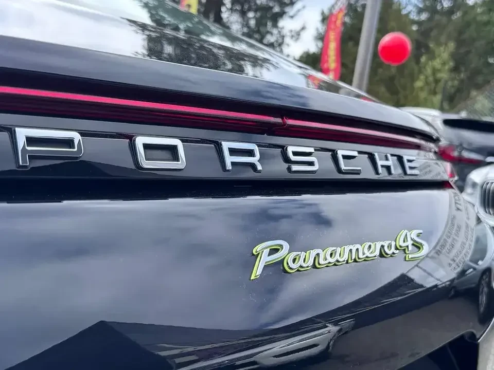 2018 Porsche 971 Panamera - Image 9 of 20