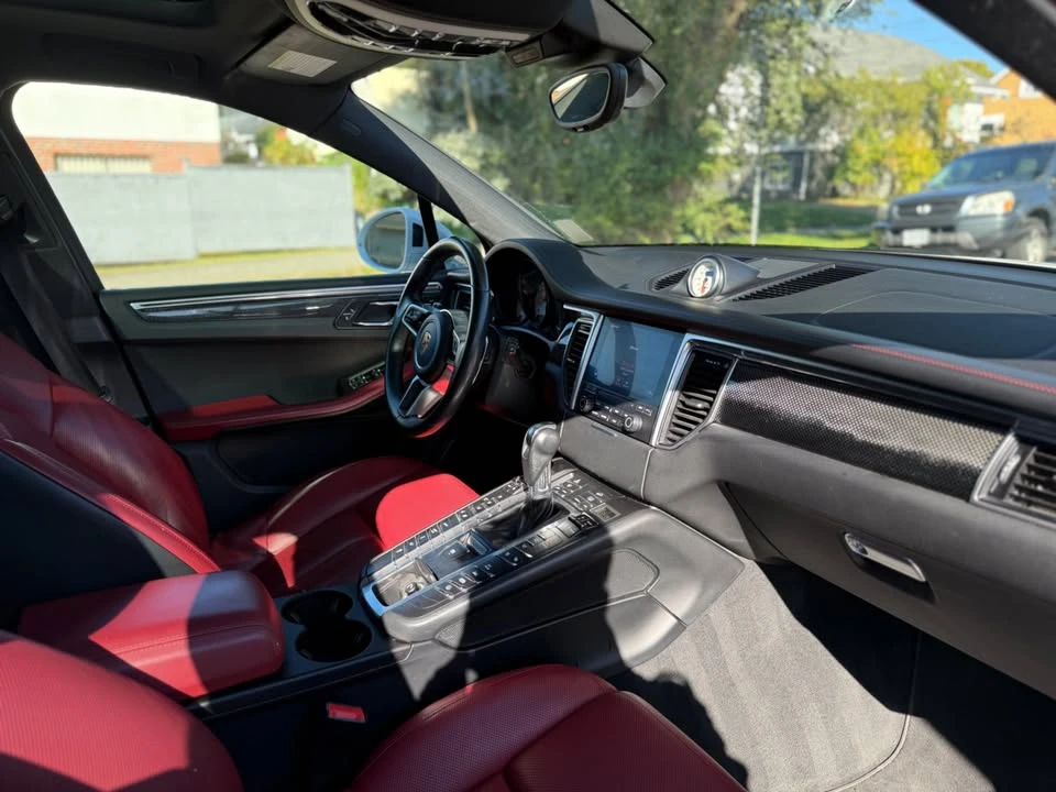 2018 Porsche Macan GTS - Image 9 of 11