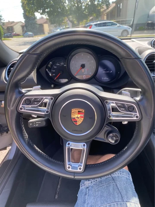 2018 Porsche 718 Boxster - Image 9 of 14