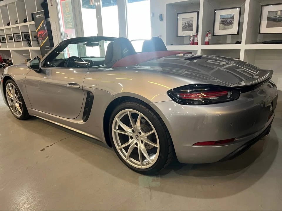 2018 Porsche 718 Boxster - Image 7 of 10