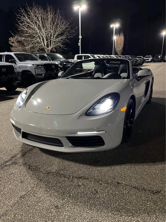 2018 Porsche 718 Boxster - Image 3 of 4