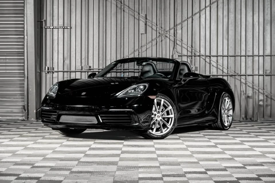 2018 Porsche 718 Boxster - Image 14 of 17