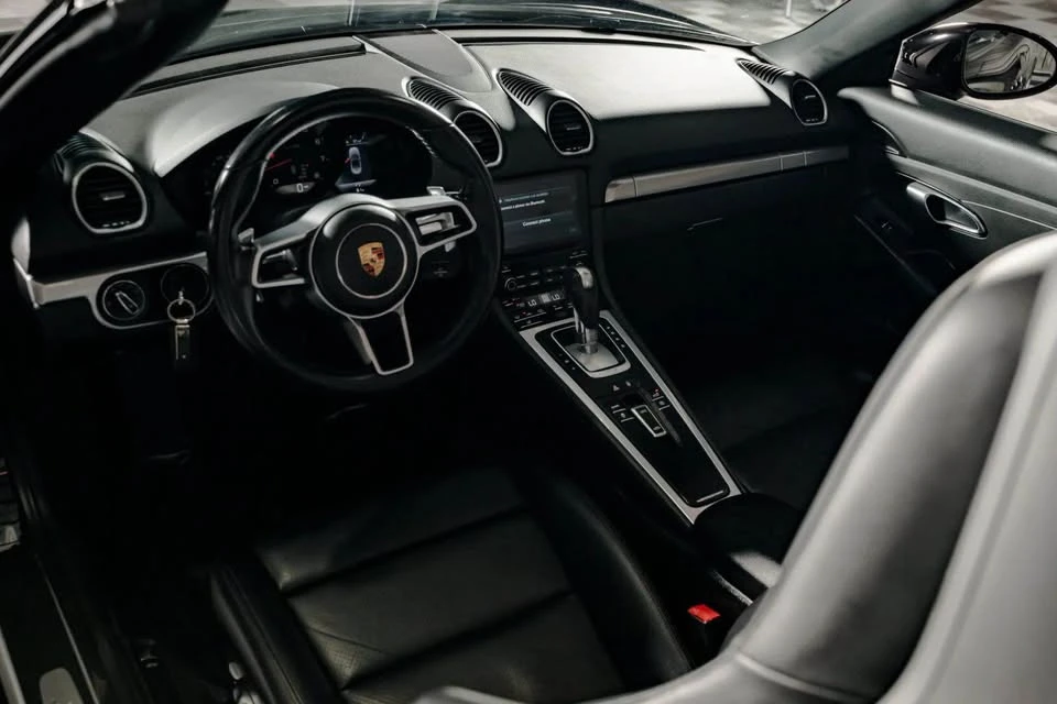 2018 Porsche 718 Boxster - Image 7 of 17