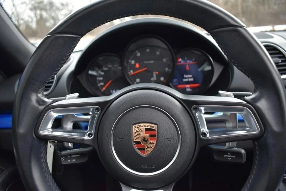 2018 Porsche 718 Boxster - Image 10 of 15