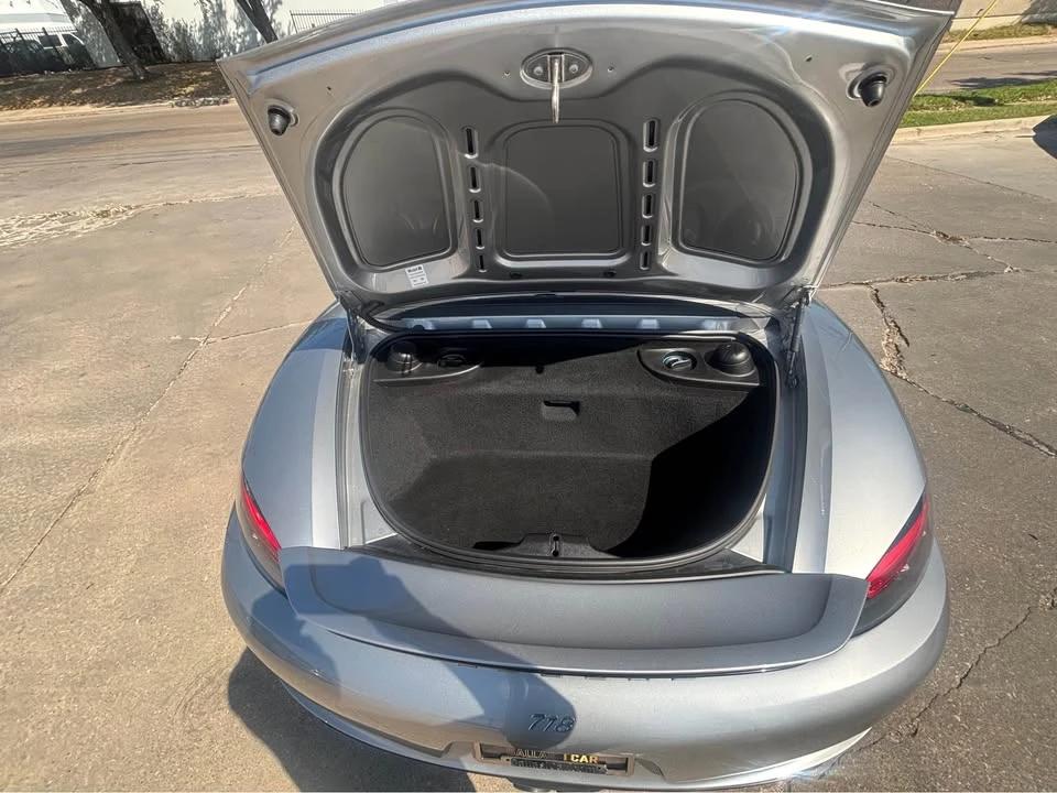 2018 Porsche 718 Boxster - Image 9 of 10