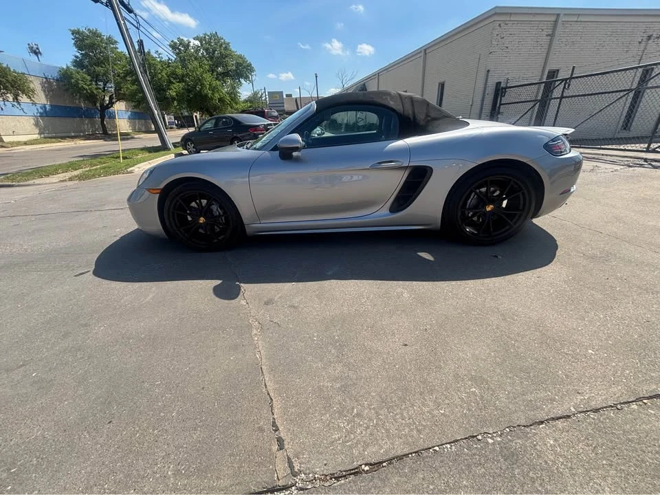 2018 Porsche 718 Boxster - Image 8 of 10