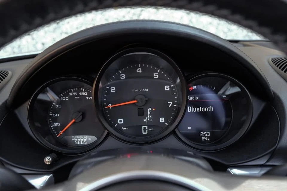 2018 Porsche 718 Boxster - Image 11 of 20