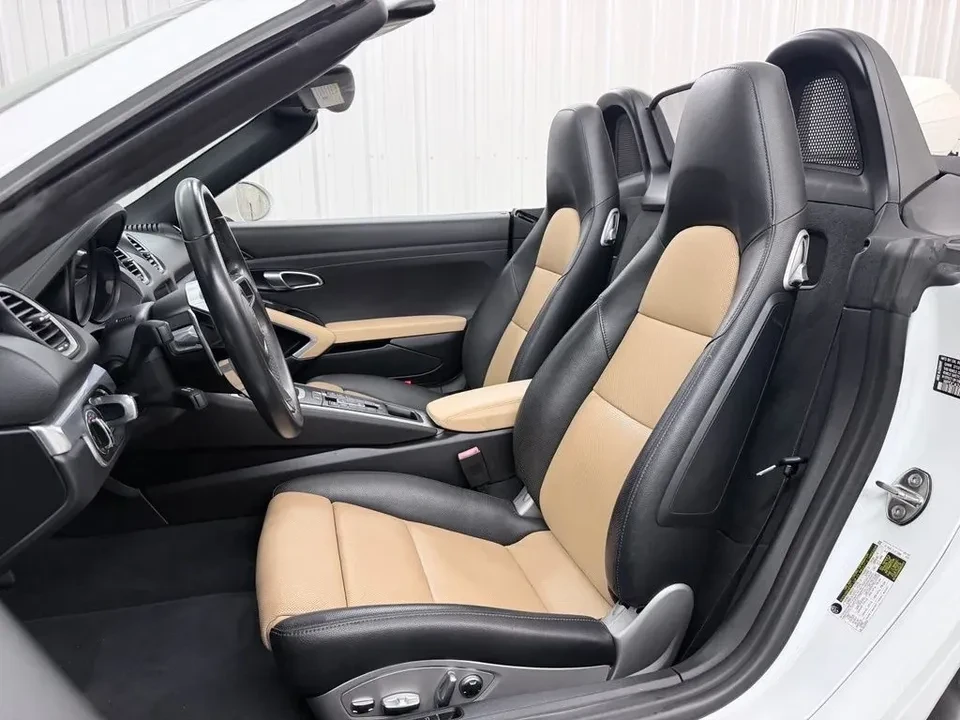 2018 Porsche 718 Boxster - Image 10 of 17
