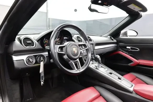 2018 Porsche 718 Boxster - Image 4 of 6