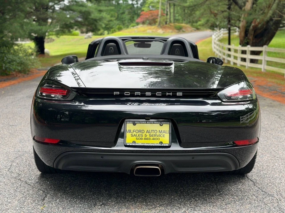 2018 Porsche 718 Boxster - Image 9 of 31