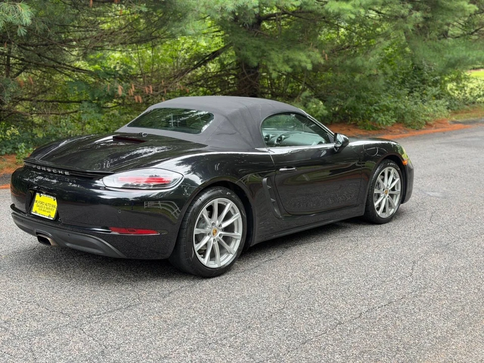 2018 Porsche 718 Boxster - Image 27 of 31