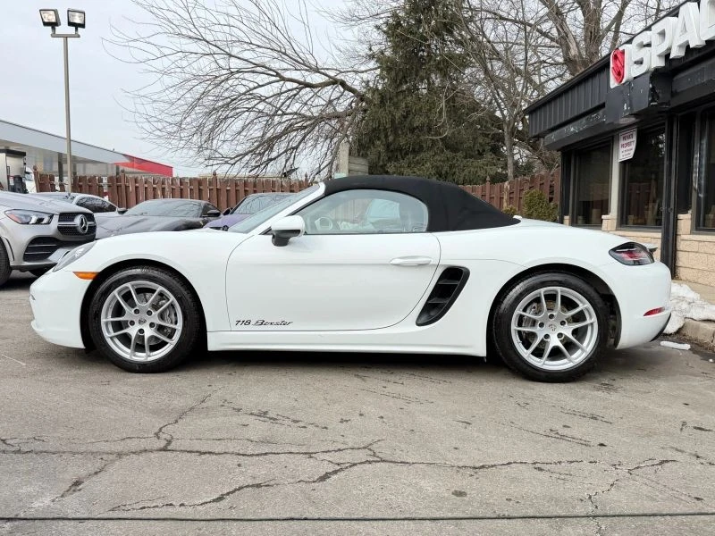 2018 Porsche 718 Boxster - Image 8 of 12