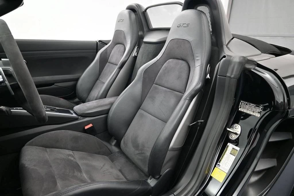 2018 Porsche 718 Boxster GTS - Image 5 of 5