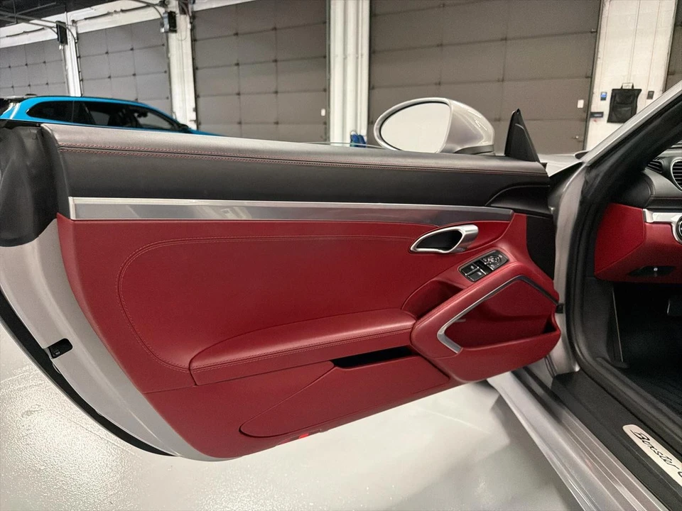 2018 Porsche 718 Boxster GTS - Image 14 of 31