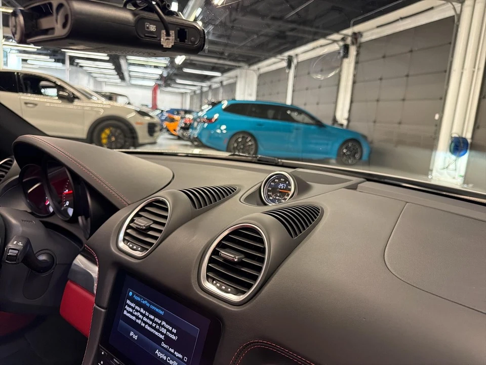 2018 Porsche 718 Boxster GTS - Image 27 of 31