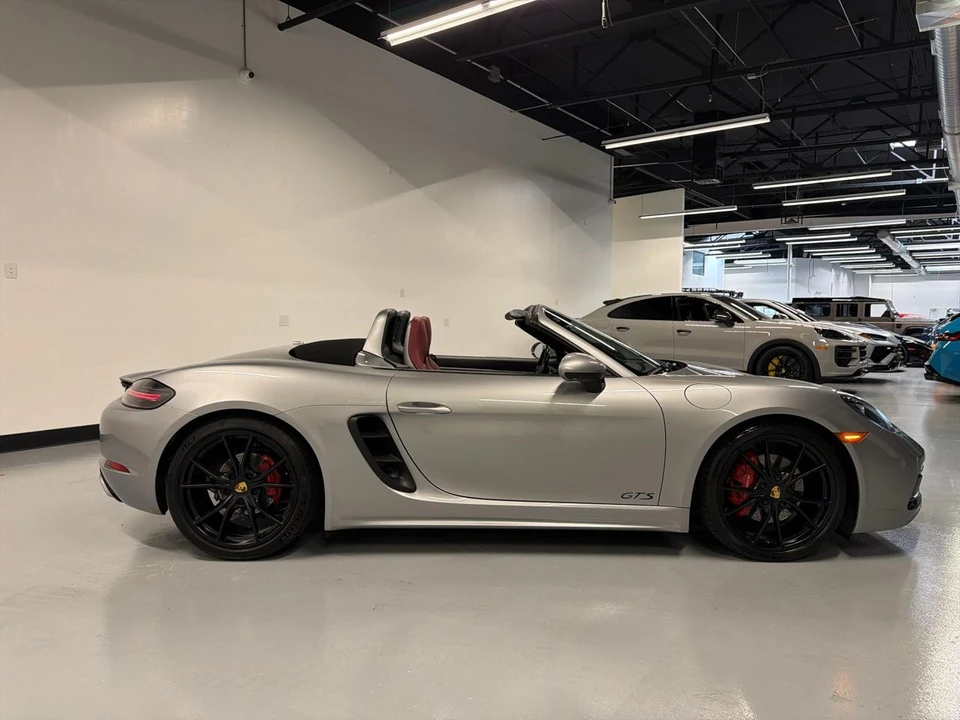 2018 Porsche 718 Boxster GTS - Image 10 of 31