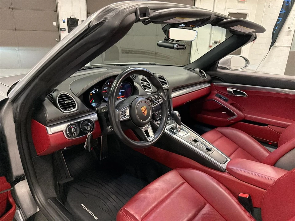 2018 Porsche 718 Boxster GTS - Image 16 of 31