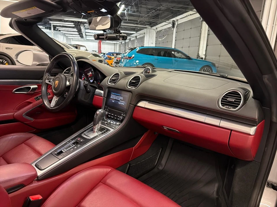 2018 Porsche 718 Boxster GTS - Image 25 of 31