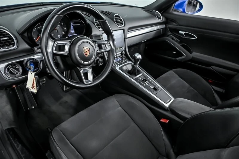 2018 Porsche 718 Boxster GTS - Image 19 of 31