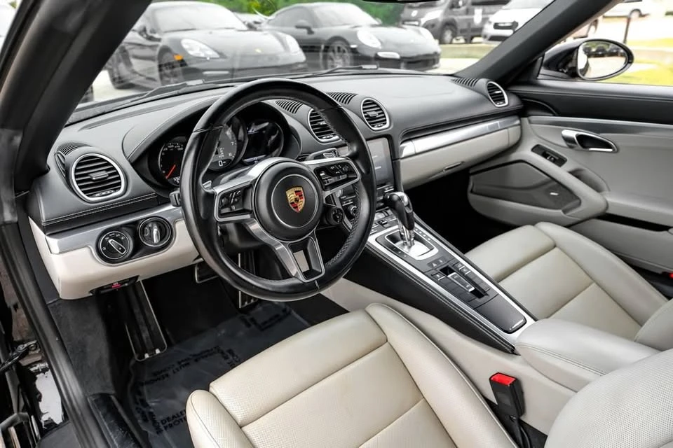 2018 Porsche 718 Boxster - Image 19 of 20