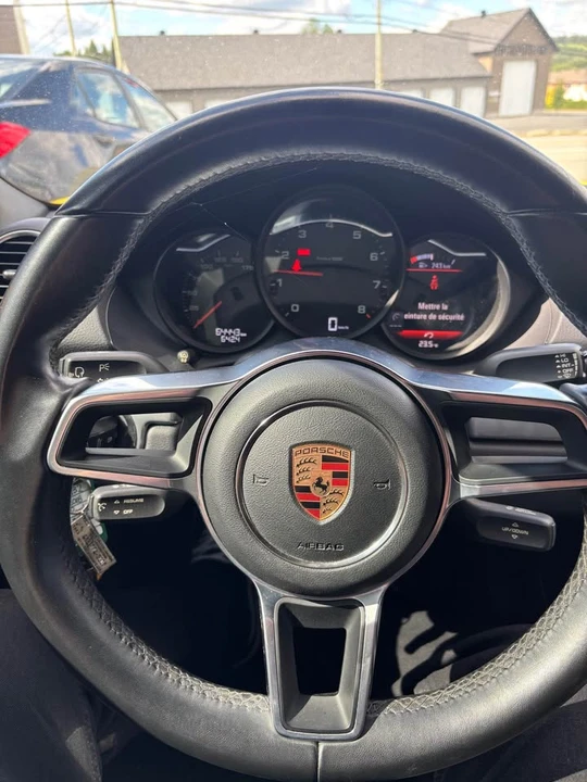 2018 Porsche 718 Boxster - Image 9 of 12