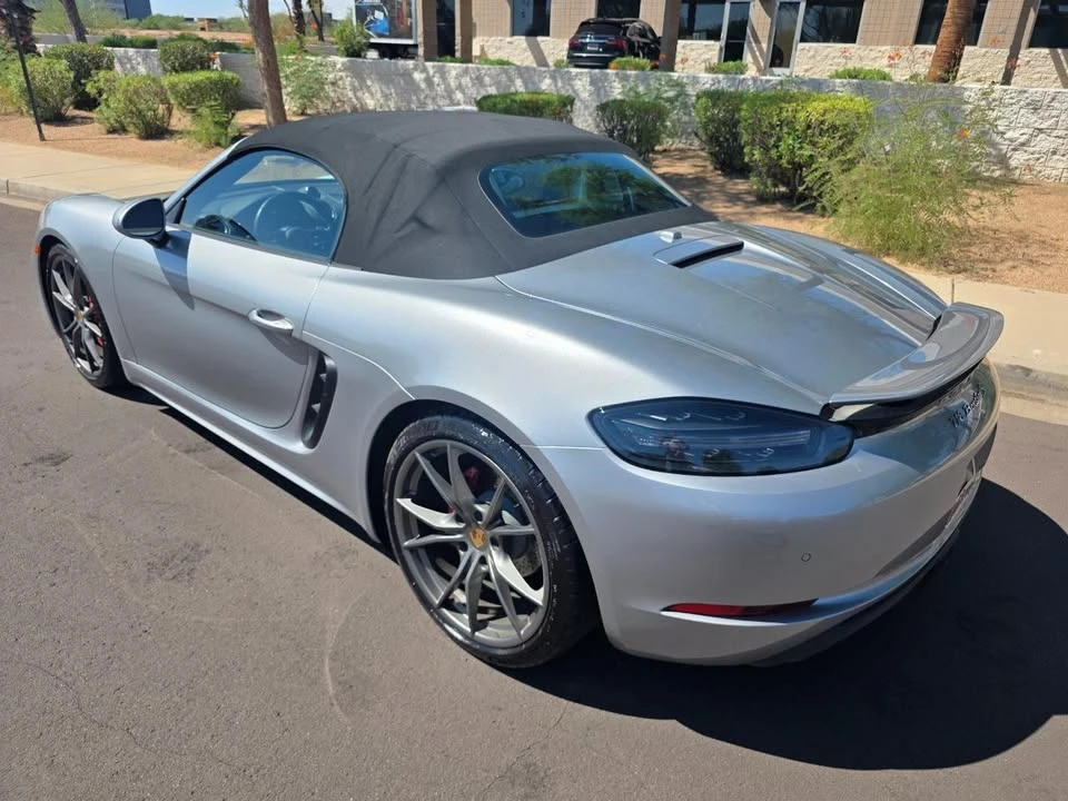 2018 Porsche 718 Boxster - Image 11 of 20