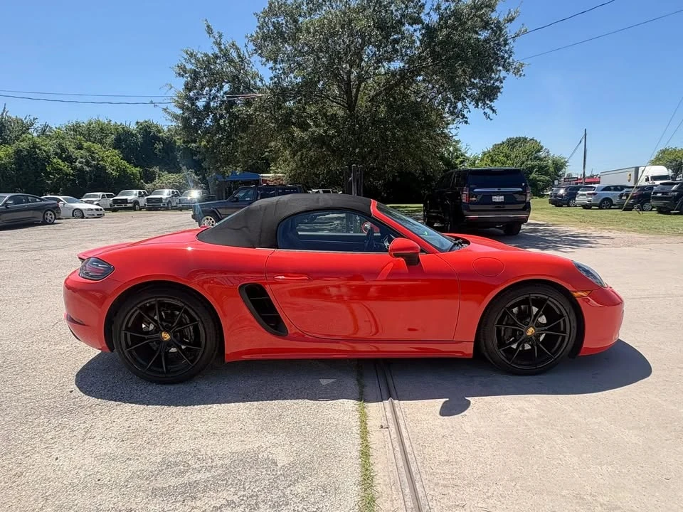 2018 Porsche 718 Boxster - Image 8 of 11
