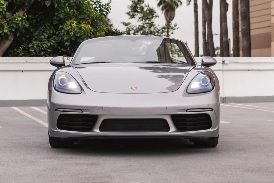 2018 Porsche 718 Boxster S - Image 2 of 31