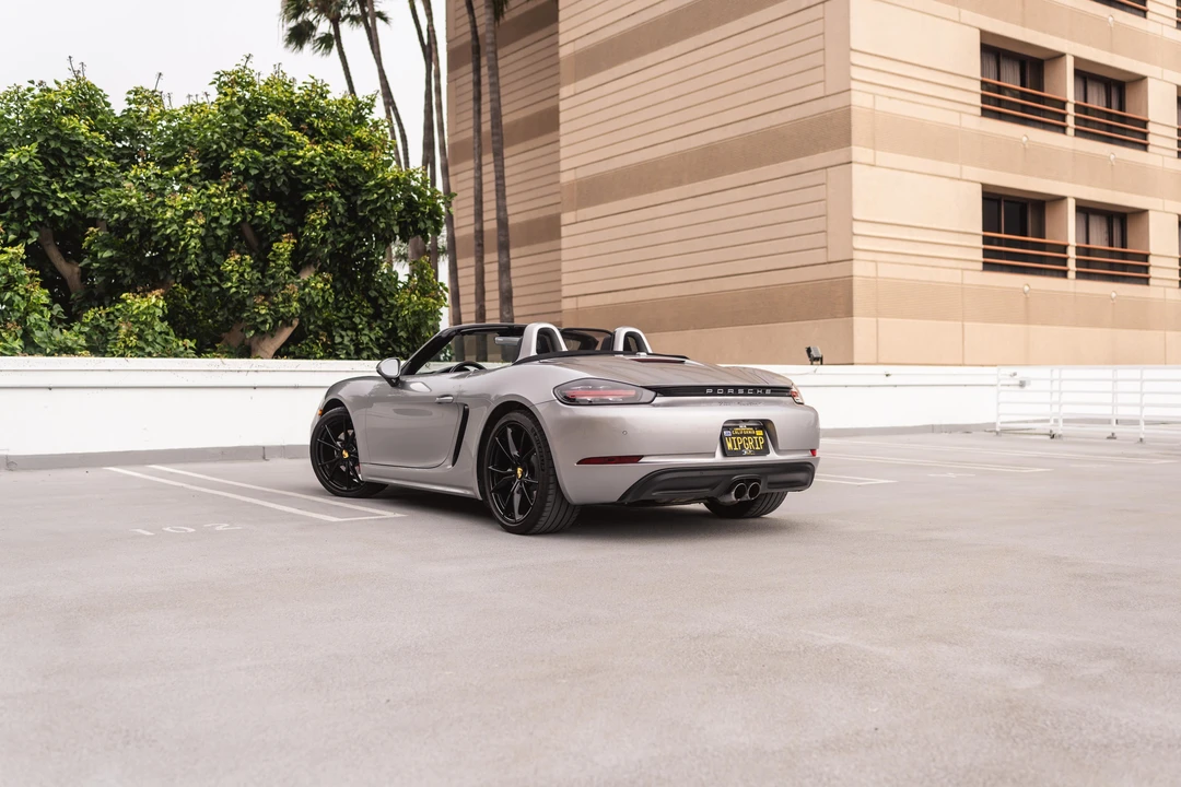 2018 Porsche 718 Boxster S - Image 8 of 31
