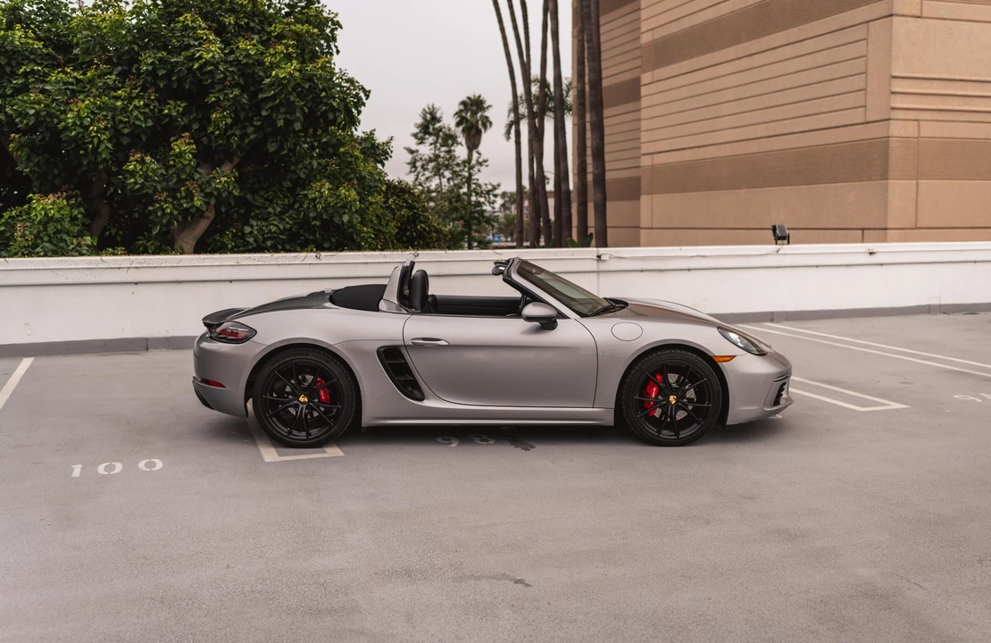 2018 Porsche 718 Boxster S - Image 11 of 31