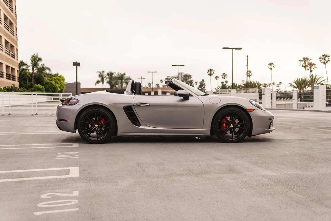 2018 Porsche 718 Boxster S - Image 10 of 31