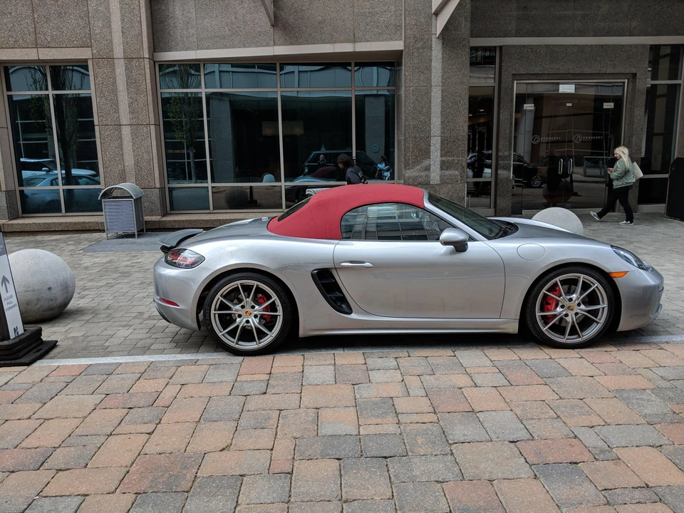 2018 Porsche 718 Boxster S - Image 19 of 31