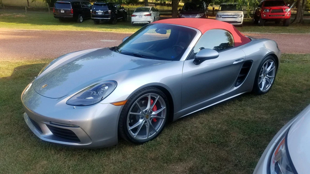 2018 Porsche 718 Boxster S - Image 9 of 31