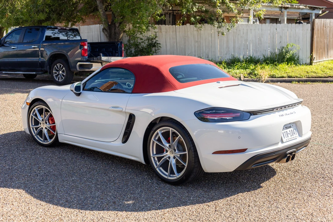 2018 Porsche 718 Boxster S - Image 9 of 31
