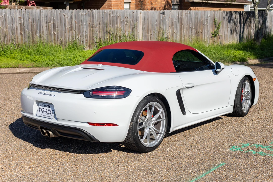 2018 Porsche 718 Boxster S - Image 10 of 31