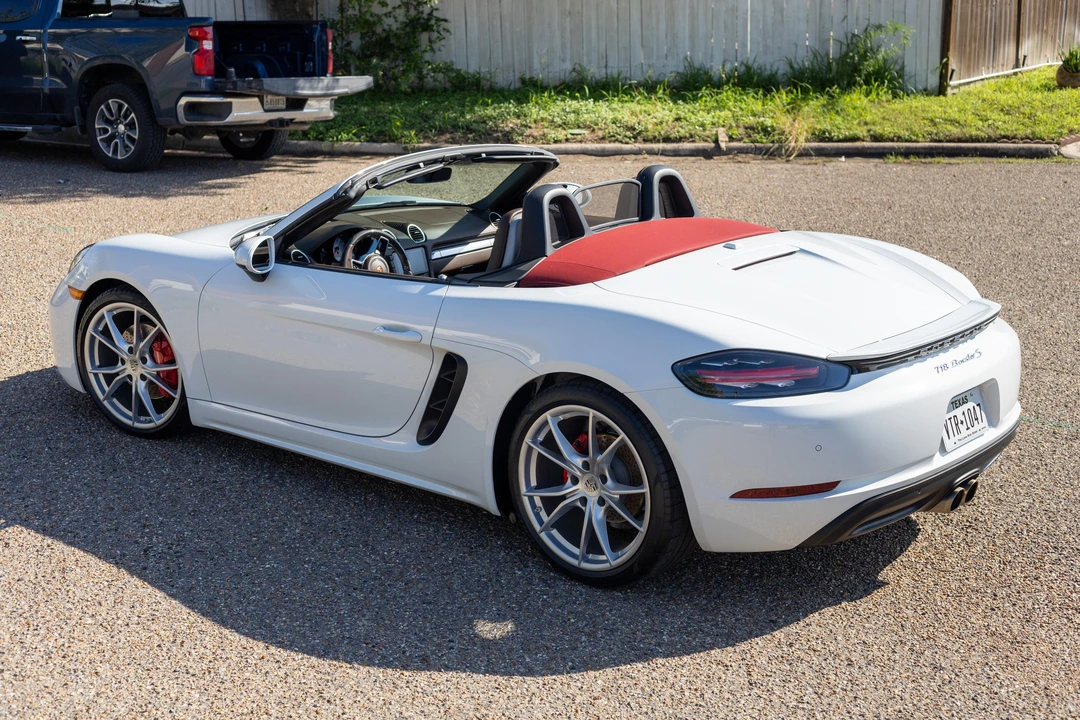 2018 Porsche 718 Boxster S - Image 8 of 31