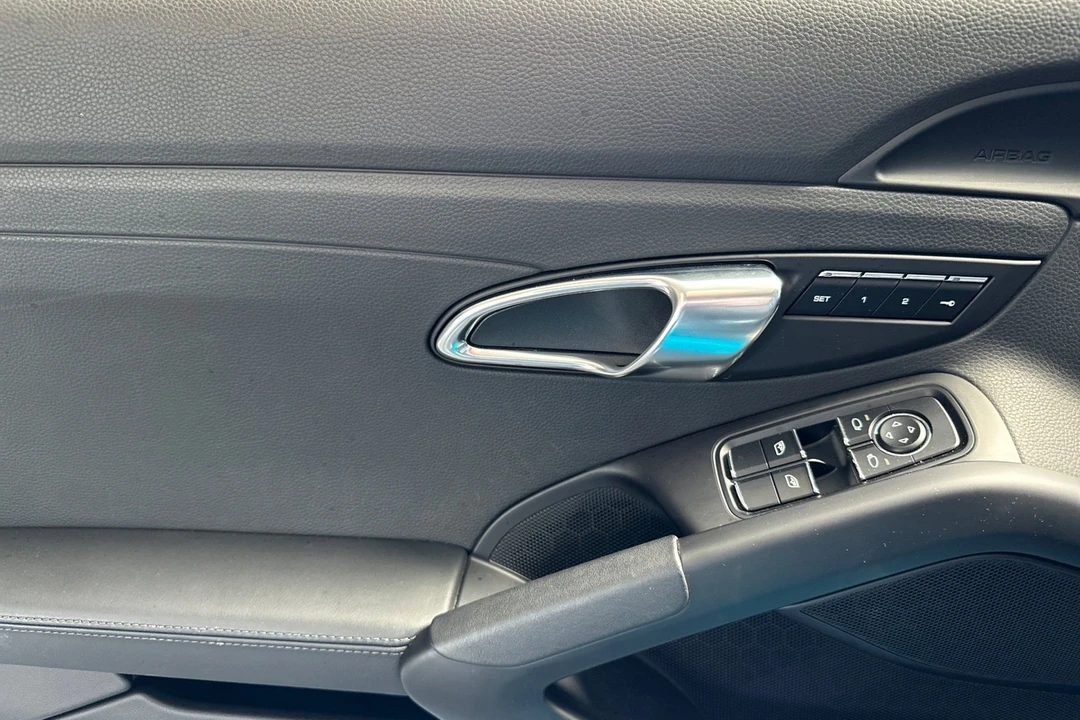 2018 Porsche 718 Boxster S - Image 13 of 21