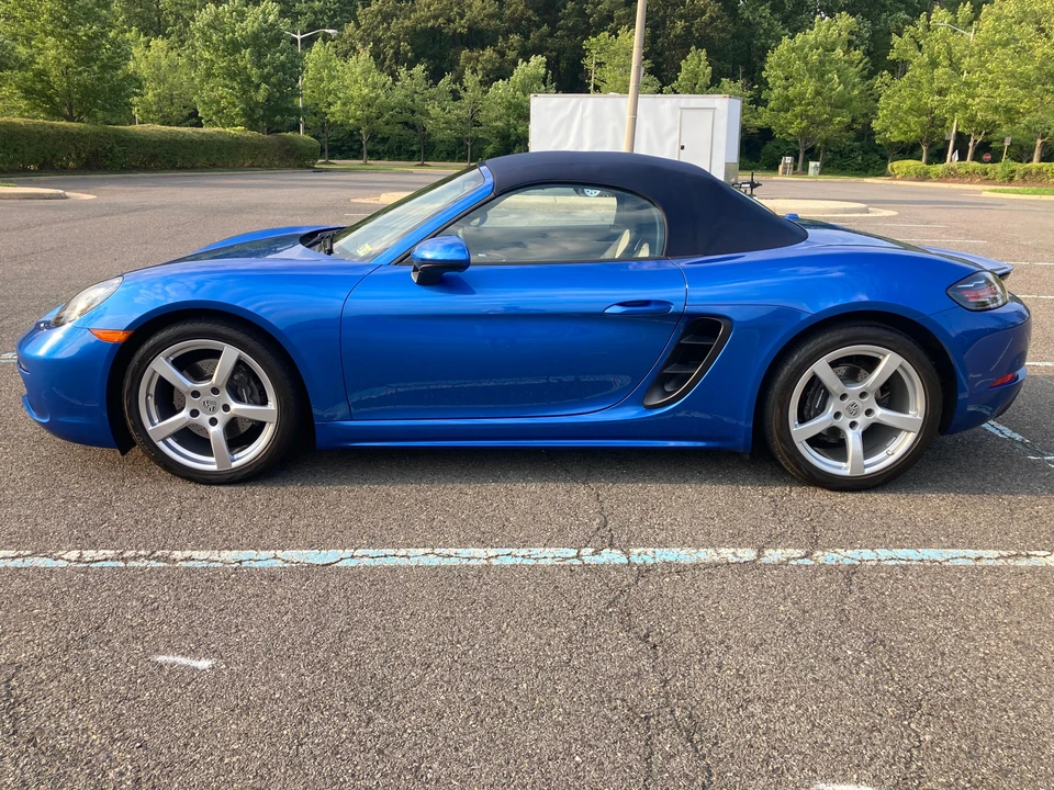 2018 Porsche 718 Boxster - Image 14 of 31