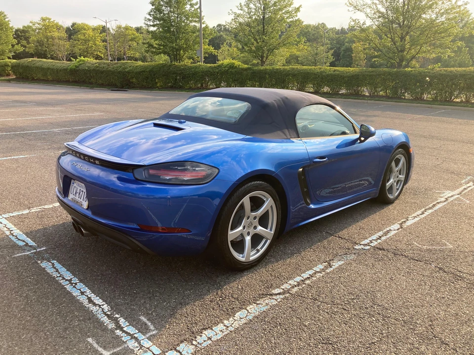 2018 Porsche 718 Boxster - Image 17 of 31
